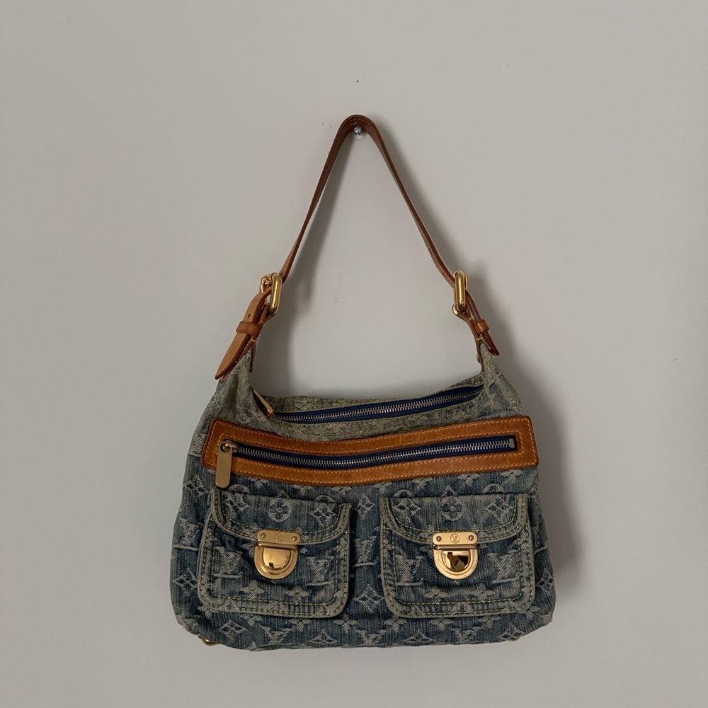 Louis Vuitton Blue Denim Shoulder Bag style “baggy”